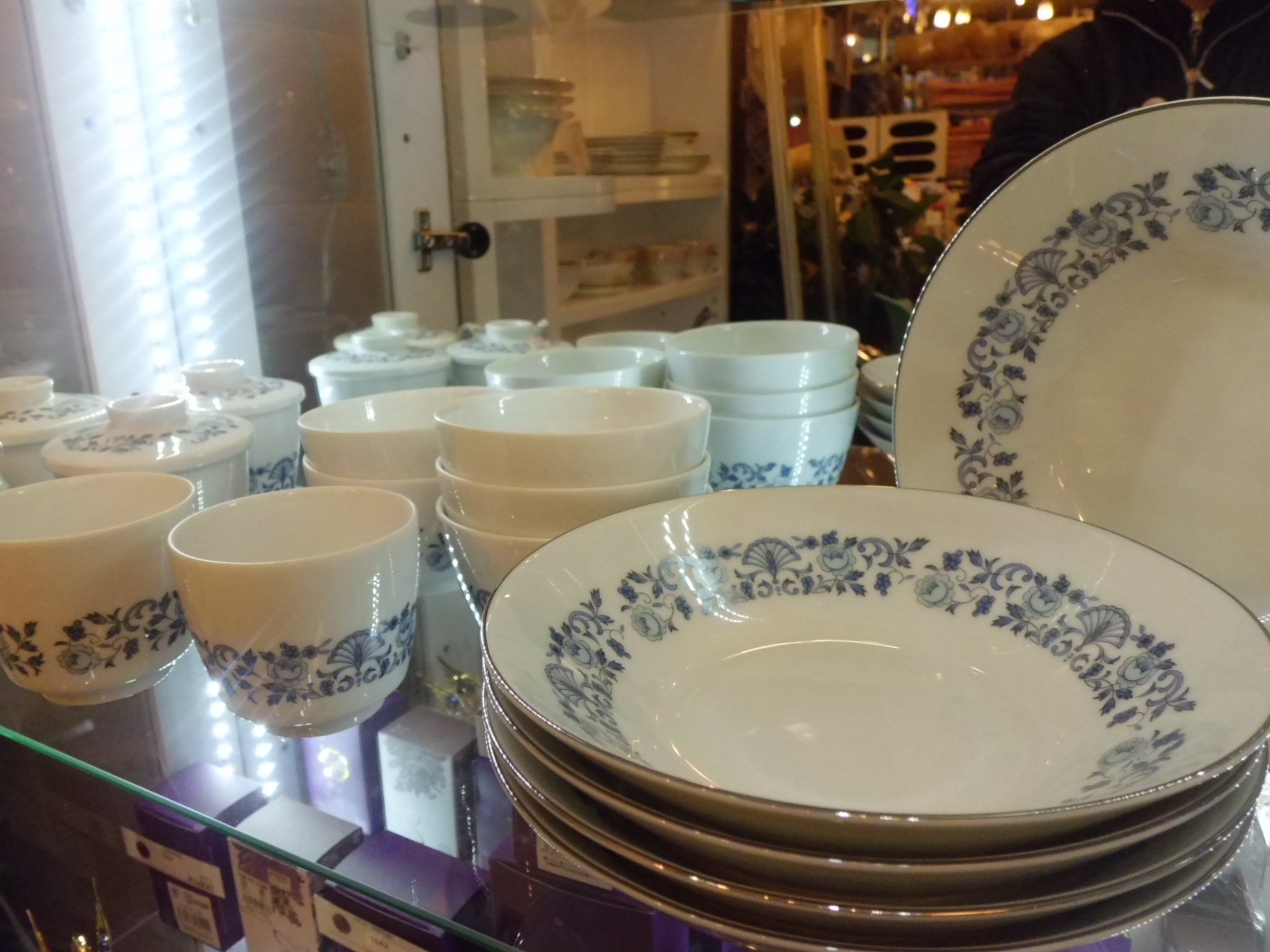 Noritake ノリタケ 食器 シリーズで入荷してます 愛知と岐阜のリサイクルショップ 再良市場