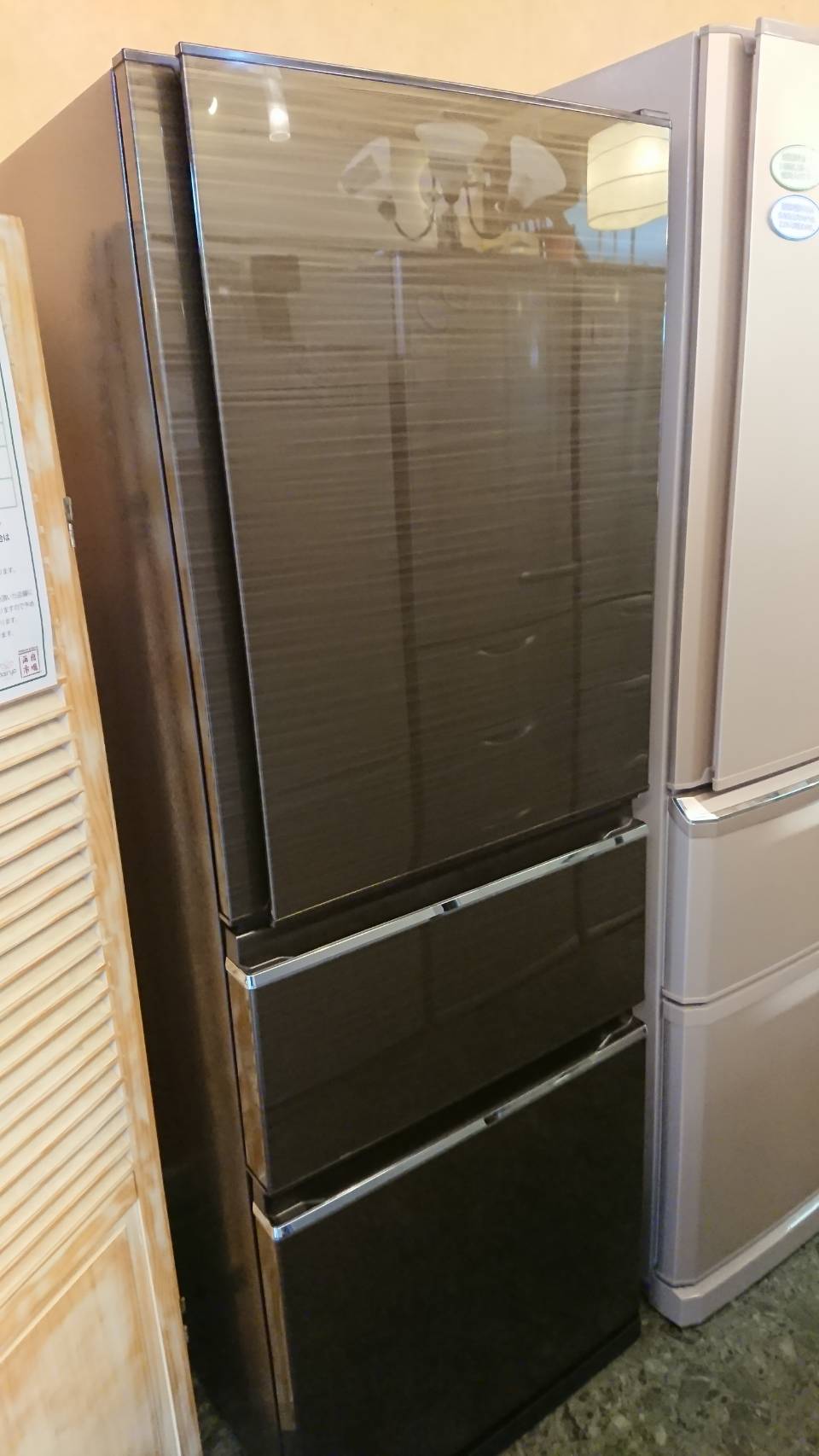 MITSUBISHI 三菱　3ドア冷蔵庫　2018年製　330L