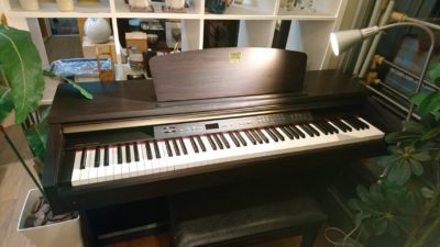 電子ピアノYAMAHA CLP-120