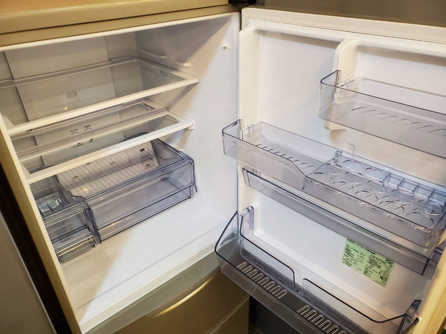 人気定番2024AQUA 3ドア冷蔵庫　272リットル 2019年製（送料込） 冷蔵庫・冷凍庫