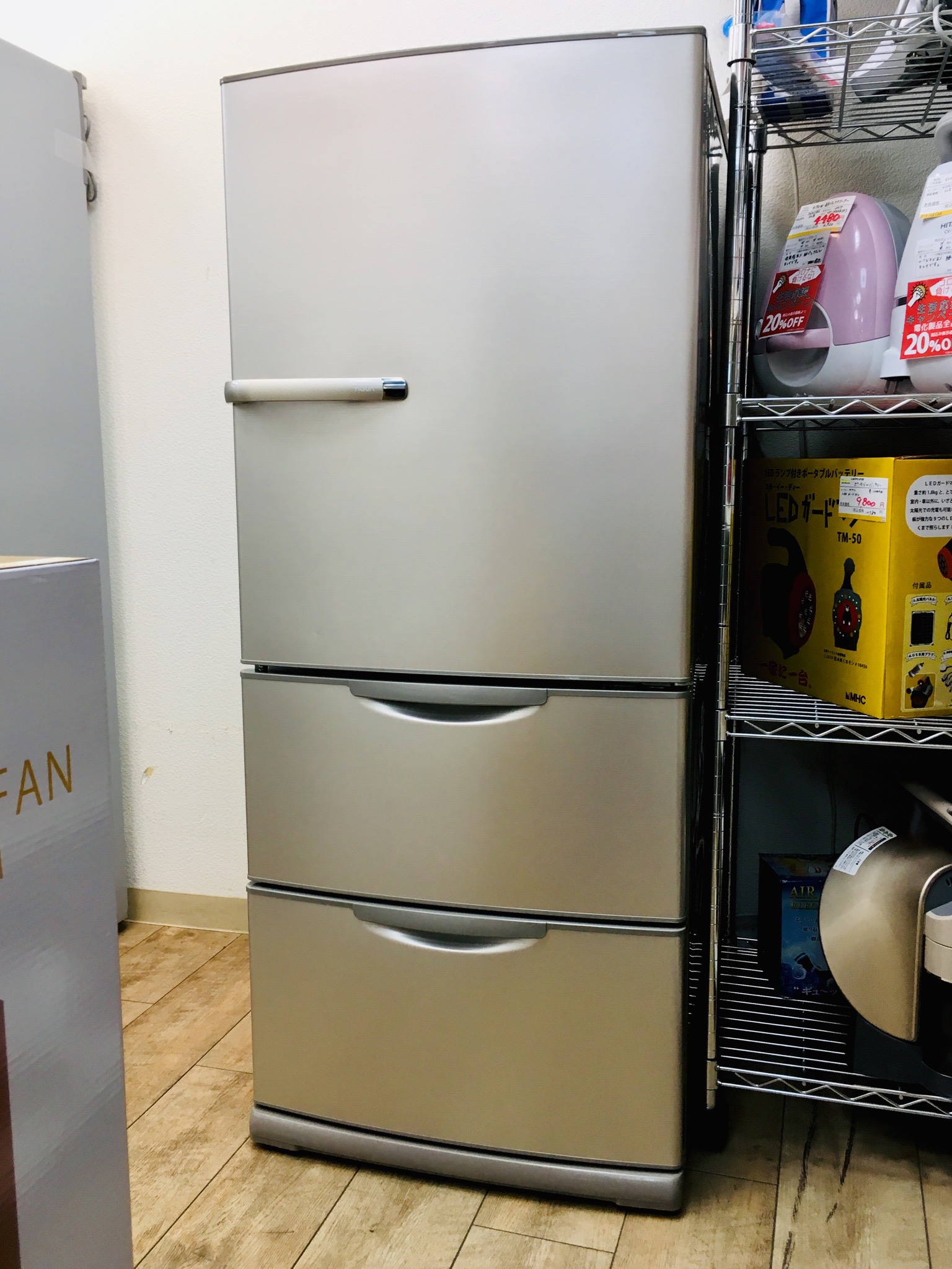 AQUA大阪引取歓迎！ 3ドア冷蔵庫 アクア 2019年製 - 冷蔵庫・冷凍庫
