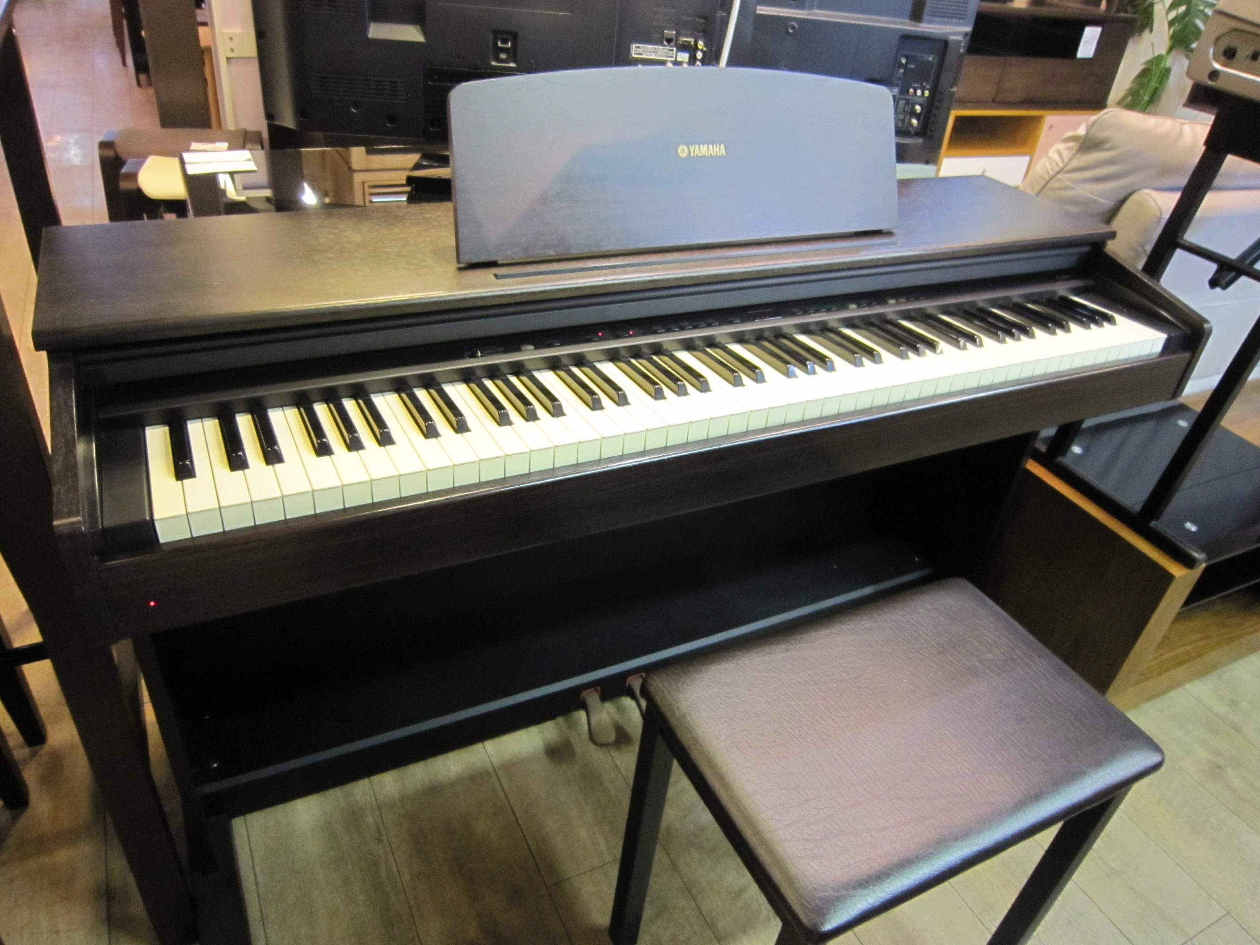 新しい季節 YAMAHA 電子ピアノ YDP-101 鍵盤楽器、ピアノ 