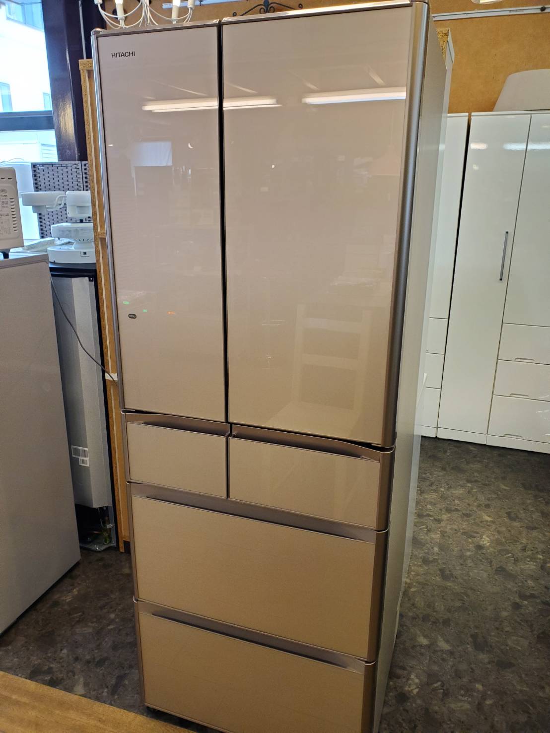 日立 大型冷蔵庫 475L 6ドア 強化処理ガラスドア 観音開き - 冷蔵庫