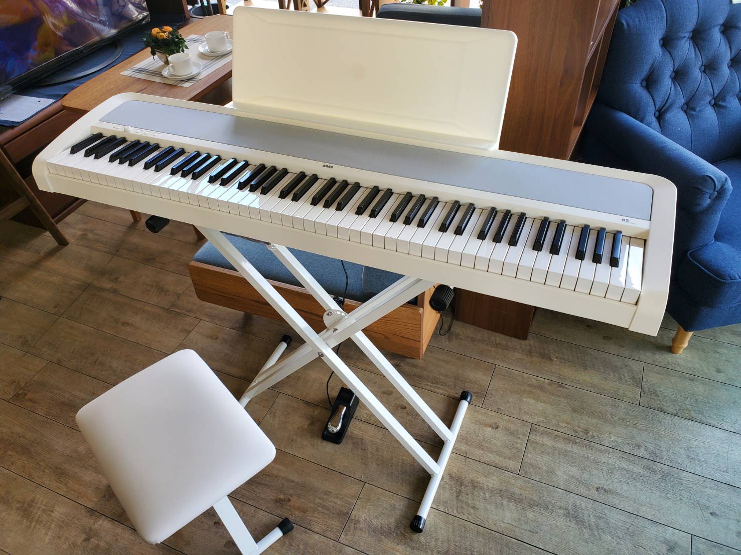 KORG　電子ピアノ　B2(BK)　2019年製