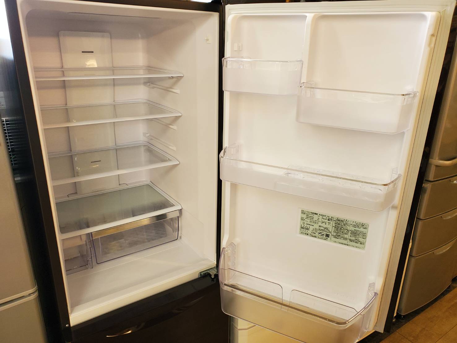 Hitachi 日立 315l 3ドア冷蔵庫 19年製 真ん中野菜室 冷凍冷蔵庫 買取しました 愛知と岐阜のリサイクルショップ 再良市場
