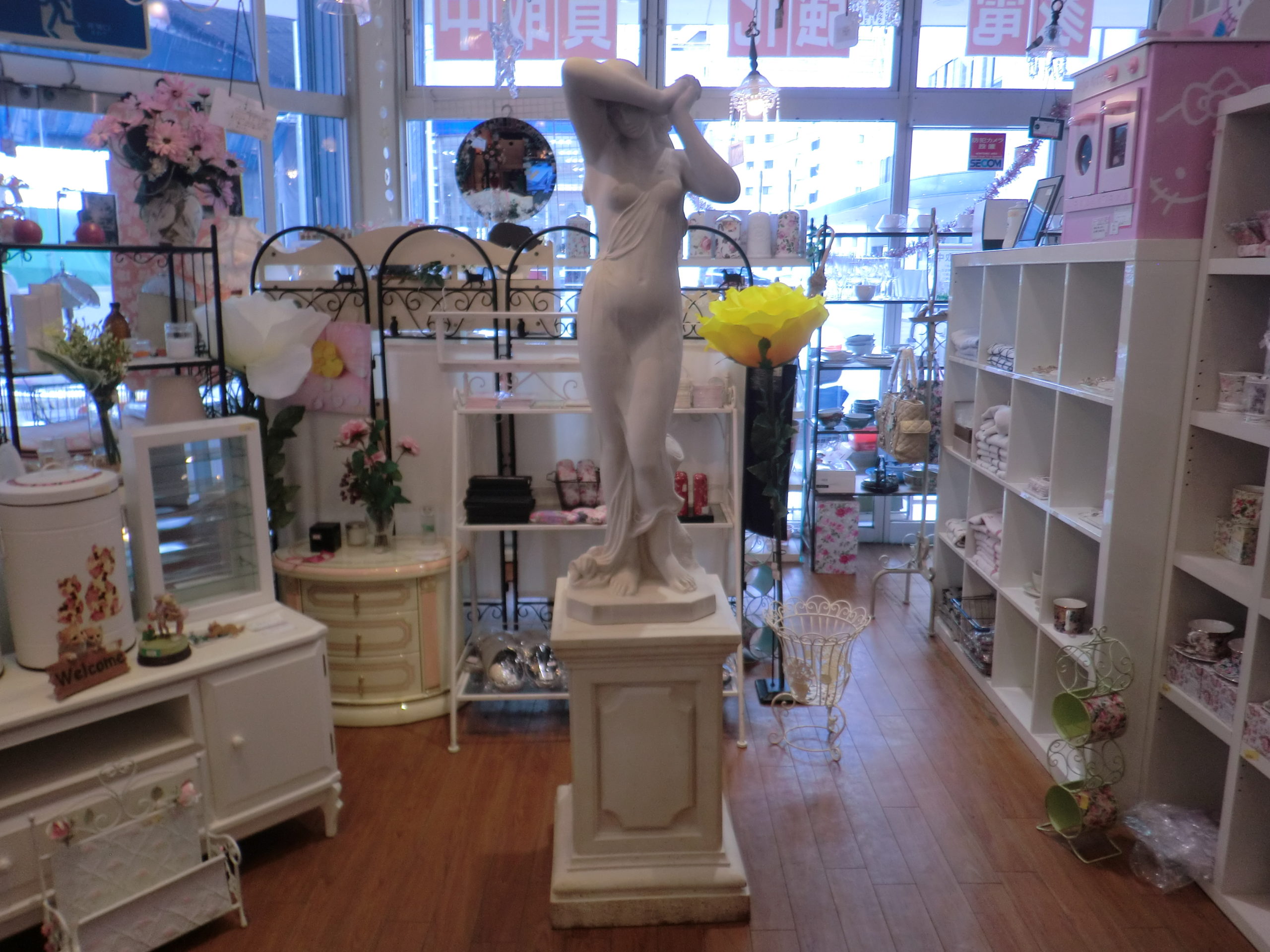 Dal Torrione 美しい女性 裸婦像 オブジェ 彫刻 置物 石膏 全身像 買取しました！ | 愛知と岐阜のリサイクルショップ 再良市場
