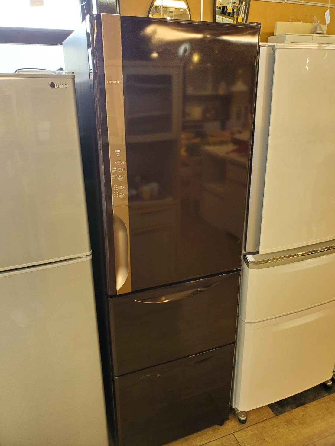 2019年式日立冷蔵庫３１５リットル - 家具