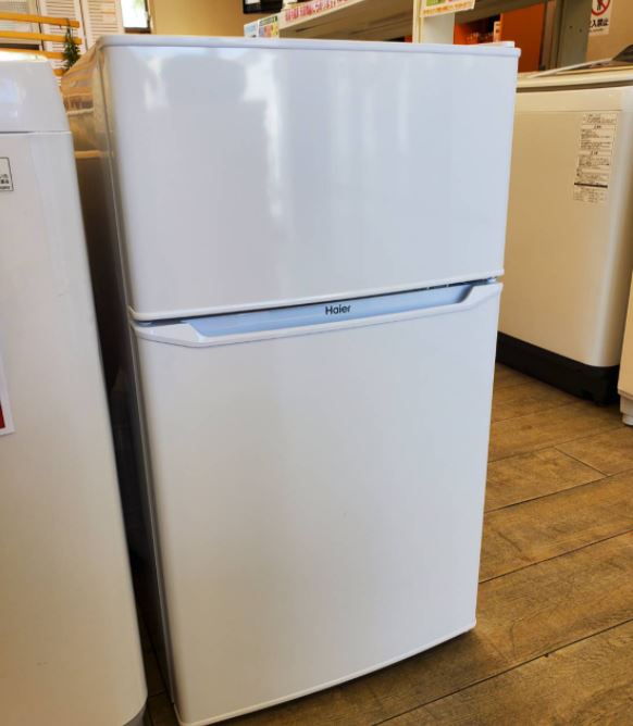 セール得価Haier JR-N85C ホワイト 85L　2019年製 1人暮らし用 冷蔵庫・冷凍庫
