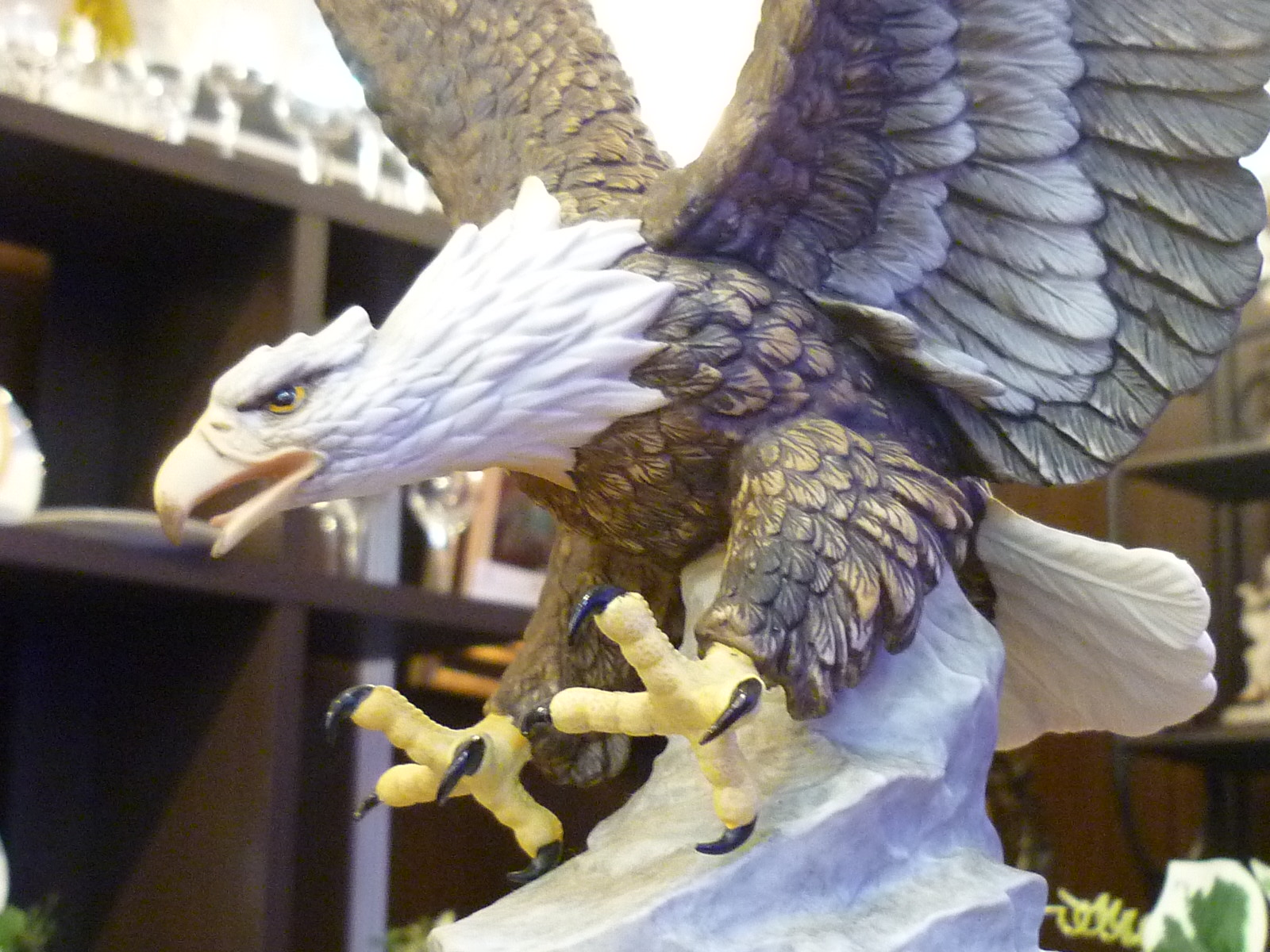 狩りをするイーグル 鷲ワシ鷹タカインテリア置物彫刻オブジェ雑貨鳥の 