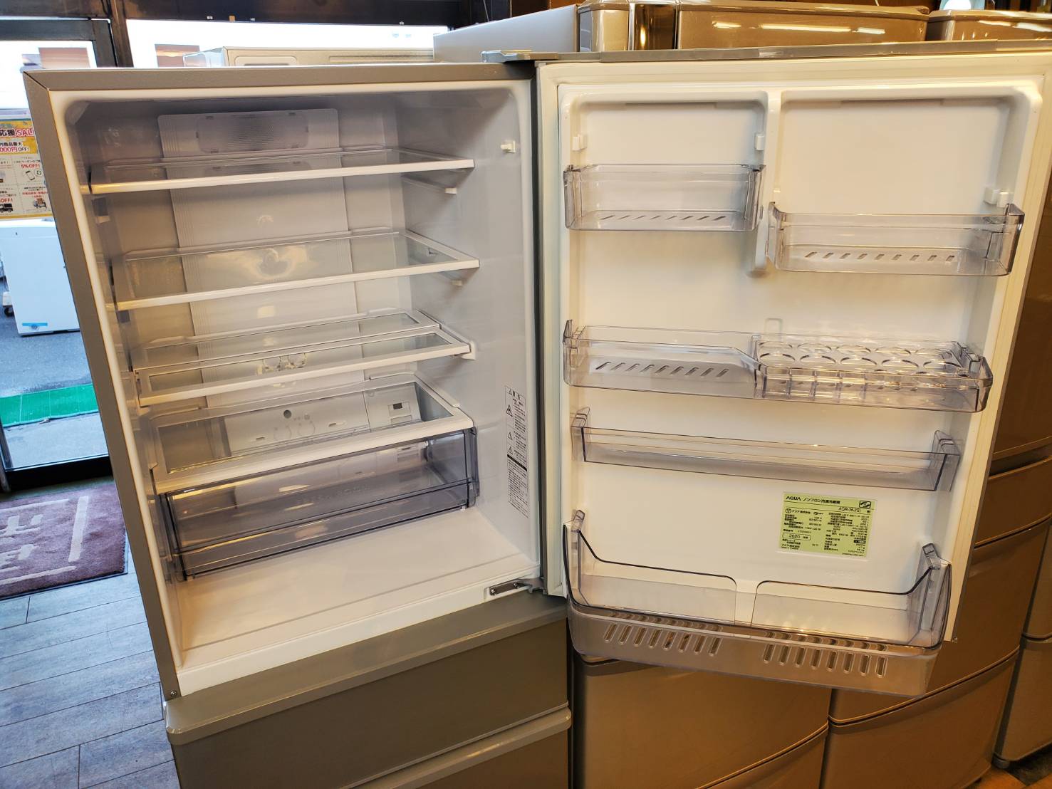 史上最も激安 AQUAの4ドア冷蔵庫を紹介します！！ 冷蔵庫 