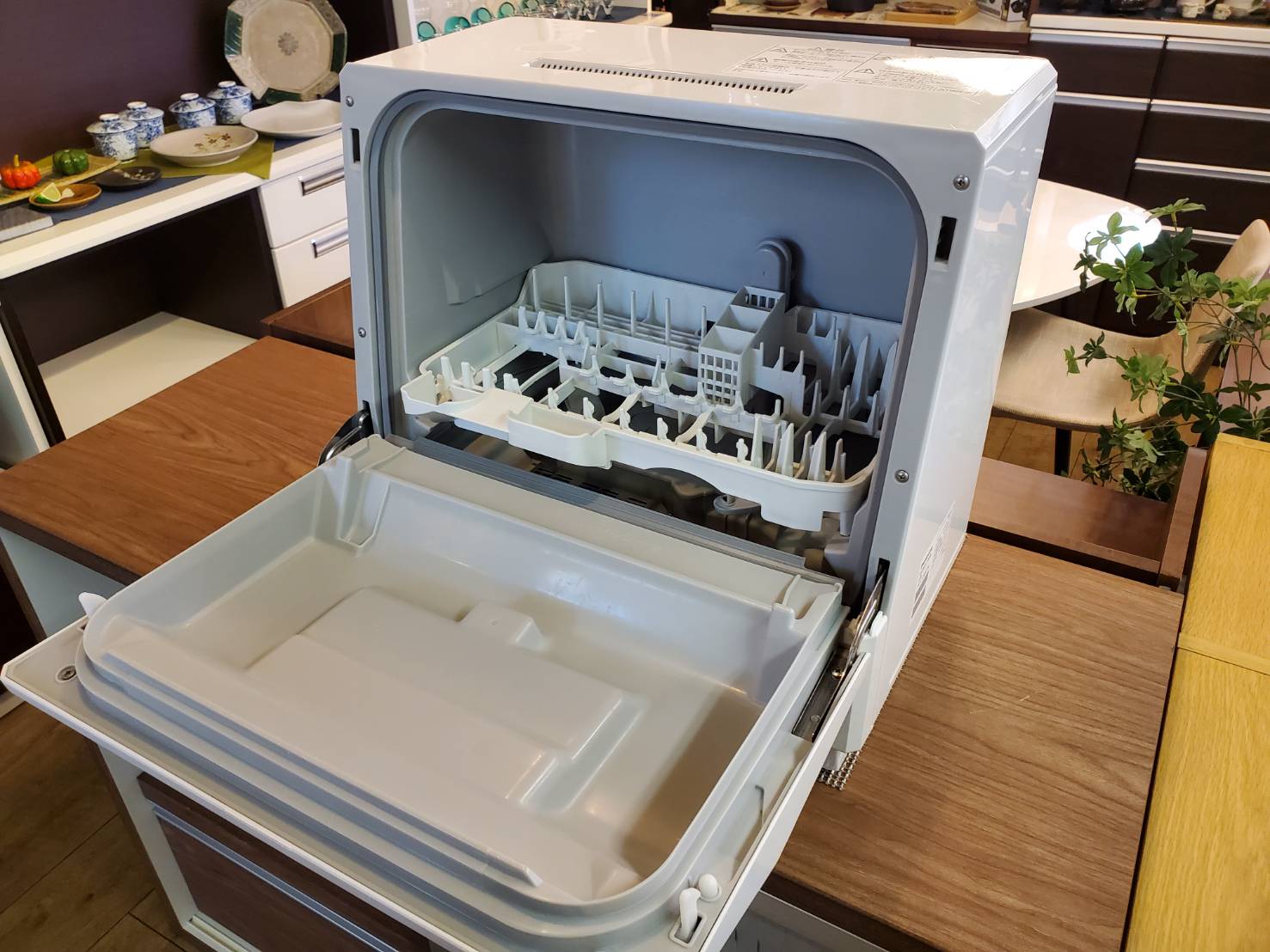 販売業者パナソニック　食器洗い乾燥機 NP-TCR4 ～3人用　’21年製 その他