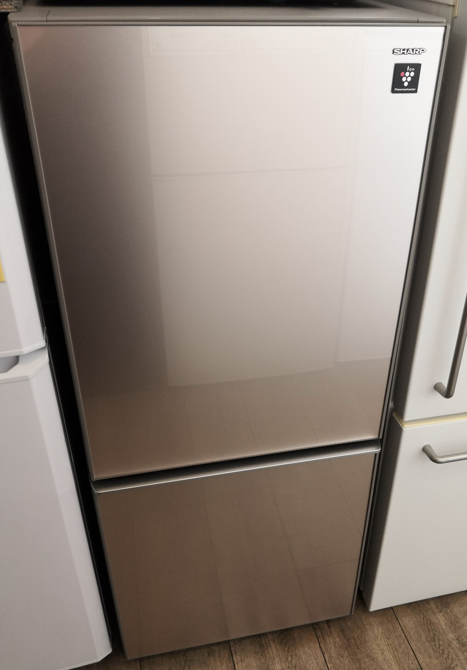 2017年式 137L ガラストップ 冷蔵庫 シャープ SJ-GD14D-B - 冷蔵庫・冷凍庫