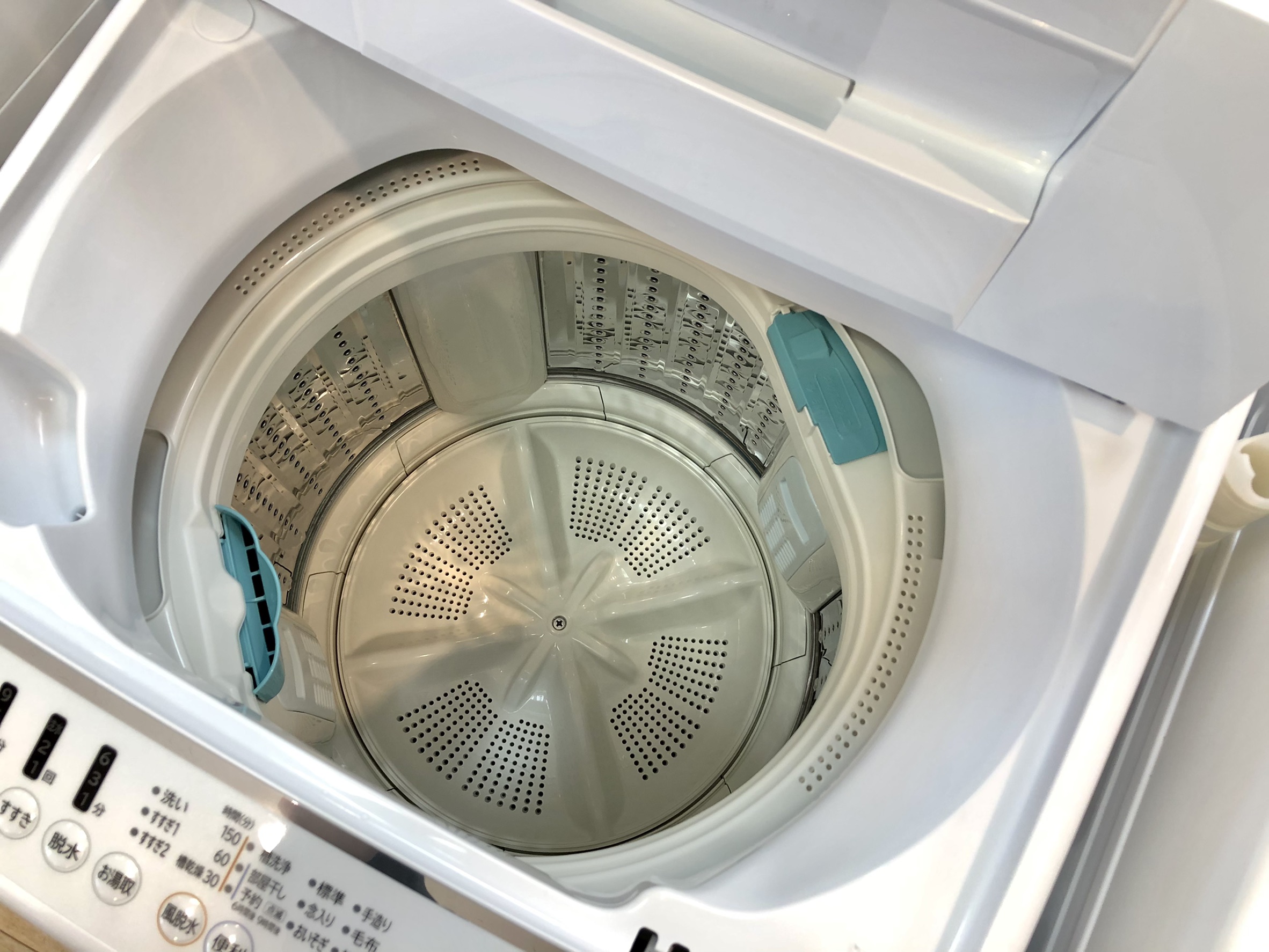 再値下げ】日立 7キロ 全自動洗濯機 白い約束NW-Z77 - 愛媛県の家電