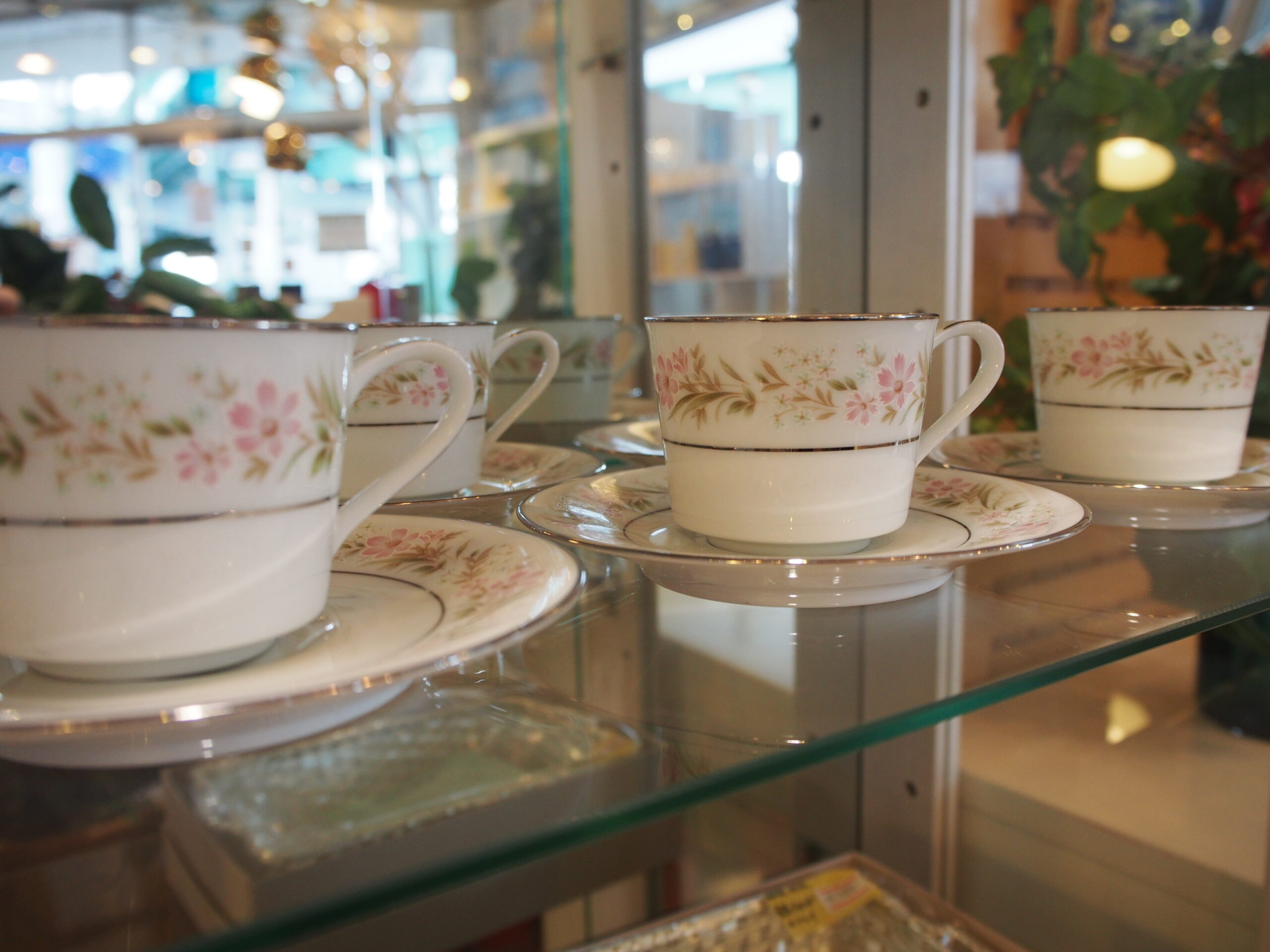 中古美品】Noritake/ノリタケ カップ＆ソーサー 花柄 買い取りました