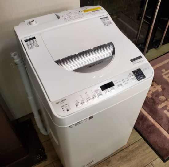 ☆SHARP シャープ 5.5/3.5㎏洗濯乾燥機 2021年製 高年式 穴なし