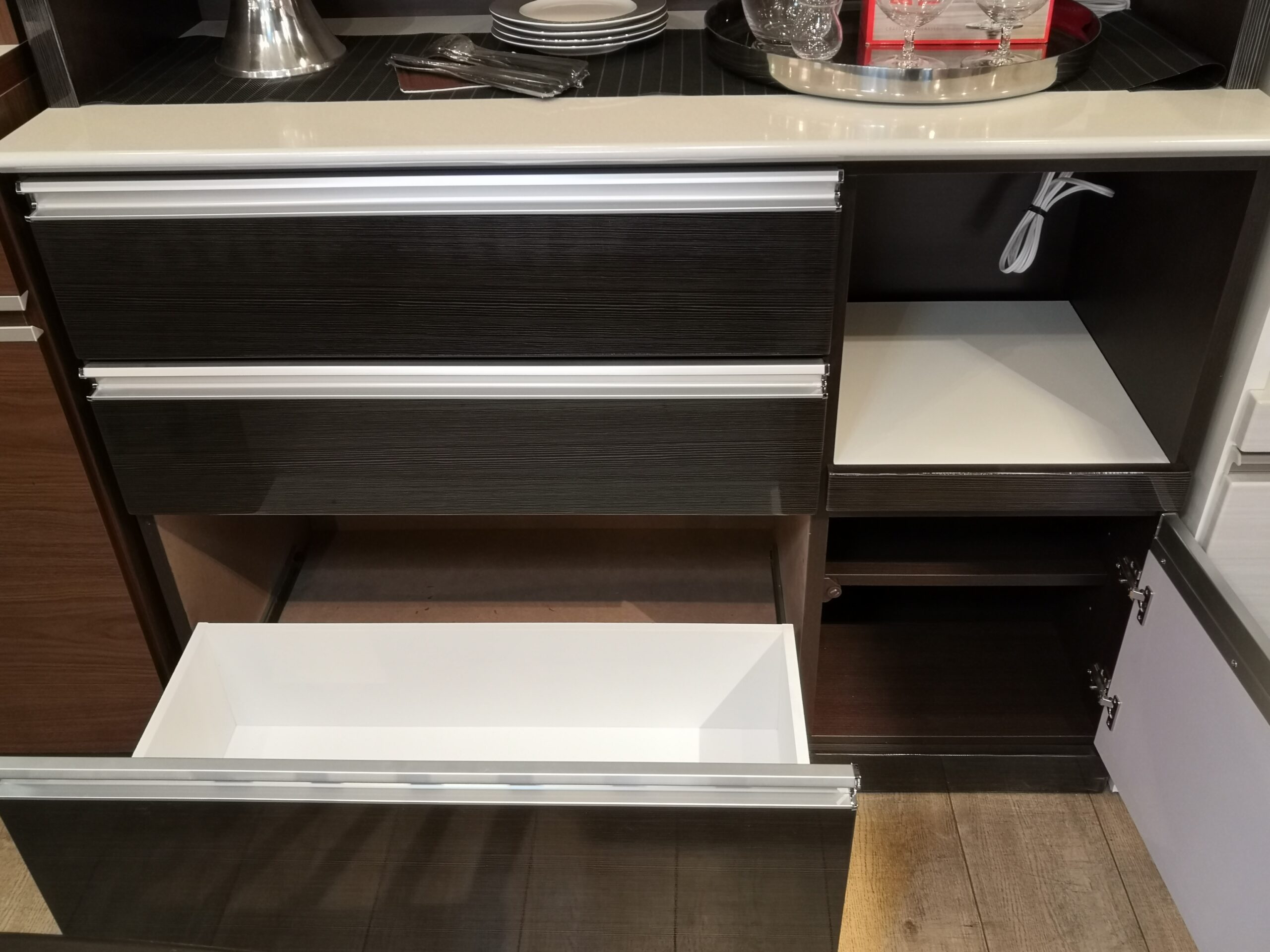 新品 マルコ木工 レンジボード 食器棚 117cm 買取しました。 | 愛知と