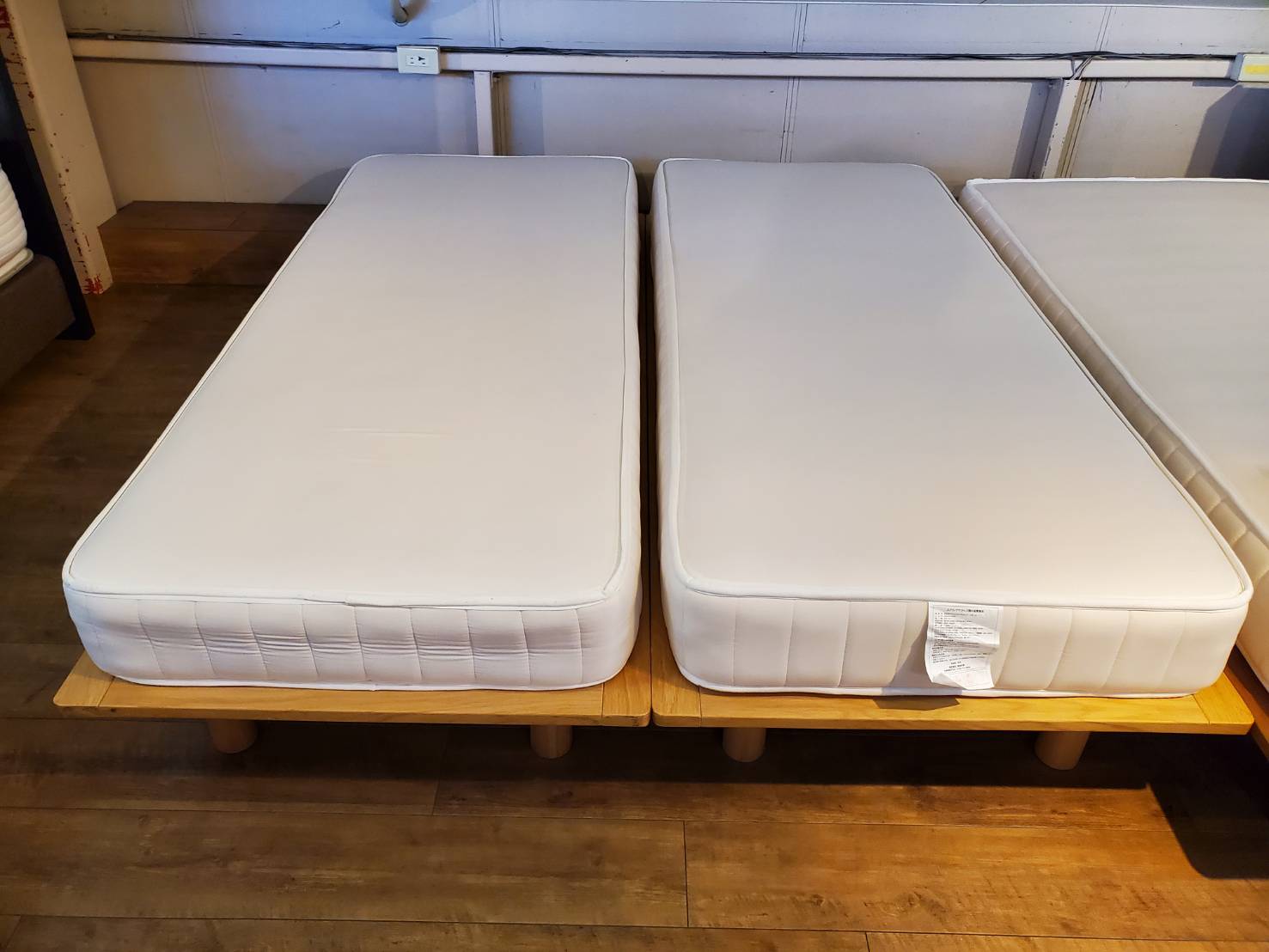 無印良品　木製ベッド　シングル　ポケットコイルマットレスセットいまの価格でご検討ください