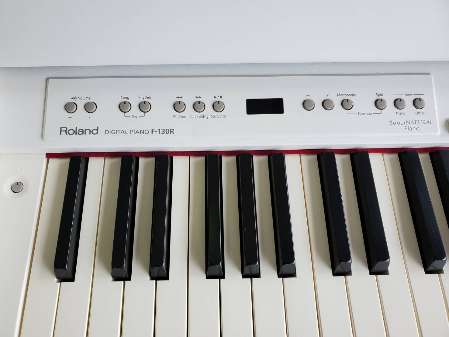 美品】Roland F-130R 白いピアノ - 鍵盤楽器、ピアノ