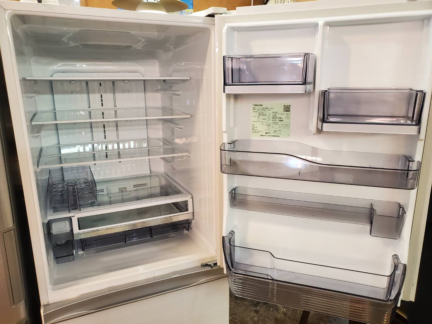 ＴＯＳＨＩＢＡ ５ドア冷蔵庫 ＧＲ-37ＧＢ 市内格安配達 - キッチン家電