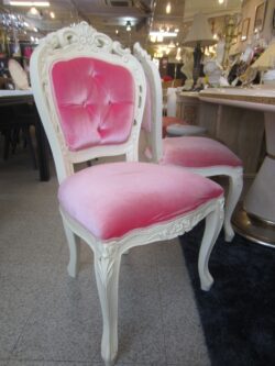 cat legs-princess-chair-1