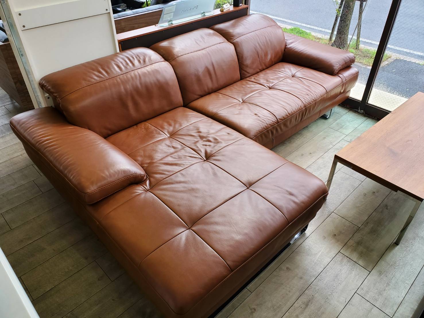 ☆NATUZZI EDITIONS ナツッジエディションズ カウチソファ 総革張り キャメル 可動式ヘッドレスト L字 ソファ 買取しました☆ |  愛知と岐阜のリサイクルショップ 再良市場