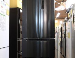 アイリスオーヤマ IRIS OHYAMA 2023年製 IRSN-32A フレンチドアの冷蔵庫