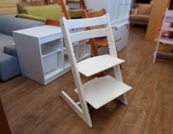 STOKKE　ストッケ　TRIPPTRAPP　トリップトラップ　ベビーチェア　ハイチェア　キッズチェア　子供用椅子　イス　チェア　ホワイト　新モデル　北欧　モダン　リサイクルショップ　再良市場　天白　名東　昭和　千種　瑞穂　緑　日進　豊明　東郷　おススメ　オススメ お洒落　オシャレ　中古　美品