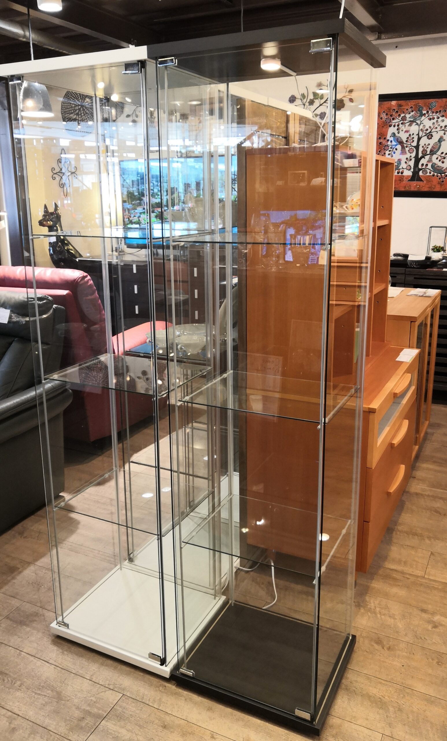 中古品 】IKEA 全面ガラス 4段 デトルフ DETOLF ホワイト ダークブラウン コレクションケース 多数 買取しました。 |  愛知と岐阜のリサイクルショップ 再良市場