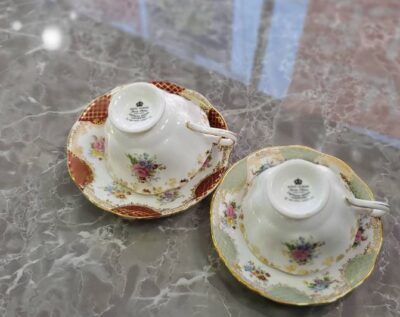 ROYAL ALBERT　ロイヤルアルバート　カップ＆ソーサー　コーヒーカップ　ティーカップ　ティータイム　EMPRESS　エンプレスシリーズ　エンプレス　JOSEPHINE　ジョセフィーヌ　CATHARINE　エカテリーナ　キャサリン　女帝　皇后　1983年　廃盤　廃番　リサイクルショップ　再良市場　天白　名東　昭和　千種　瑞穂　緑　日進　豊明　東郷　おススメ　オススメ お洒落　オシャレ　中古　美品