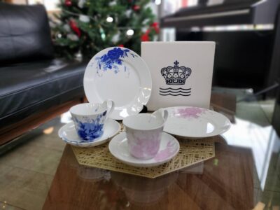 ROYAL COPENHAGEN　ロイヤルコペンハーゲン　FlowerSilhouette　フラワーシルエット　カップ＆ソーサー　プレート　ブルー＆ピンク　ペアセット　2客セット　デンマーク　北欧　王室御用達　ブルーフラワー　ピンクフラワー　花柄　濃淡　ペアカップ　ペアプレート　高級　リサイクルショップ　再良市場　天白　名東　昭和　千種　瑞穂　緑　日進　豊明　東郷　おススメ　オススメ お洒落　オシャレ　中古　美品