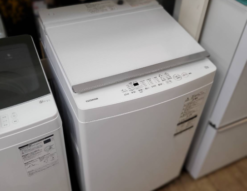 TOSHIBA　東芝　10kg洗濯機　10kg　洗濯機　全自動洗濯機　2021年製　A-10M7　大容量　まとめ洗い　大家族　パワフル洗浄　ガラストップ　強化ガラス　風乾燥　毛布洗い　リサイクルショップ　再良市場　天白　名東　昭和　千種　瑞穂　緑　日進　豊明　東郷　おススメ　オススメ 中古